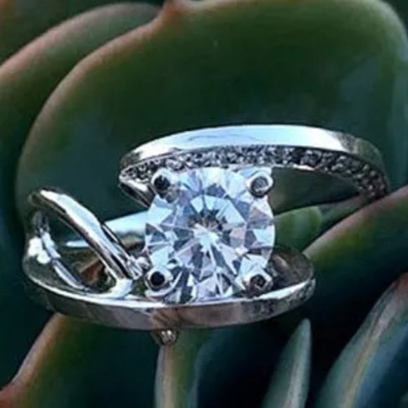 💝Exclusive 925 Silver Plated Classy CZ Wedding Ring, GPMB1488 - Picture 2 of 7